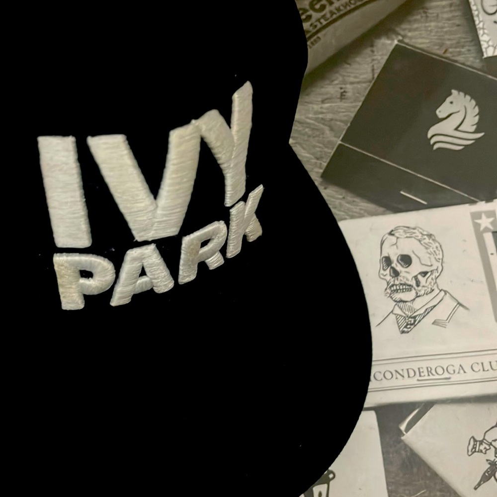 ⚫️👅⚫️• 🐝 IVY PARK x Say Somethin’ Vibes 🐝• 👅⚫️👅